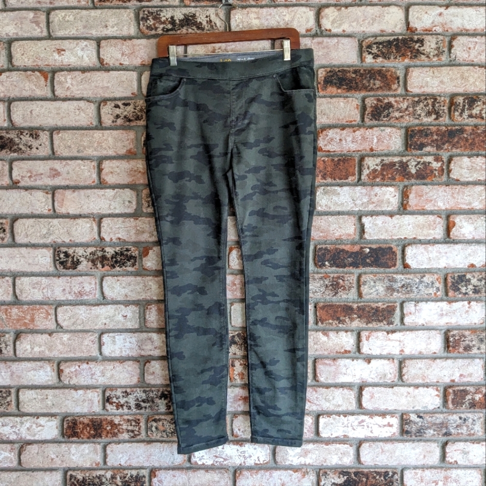 🌲 Lee Midrise Fit Dream Camo Leggings Green Camouflage 12 Large